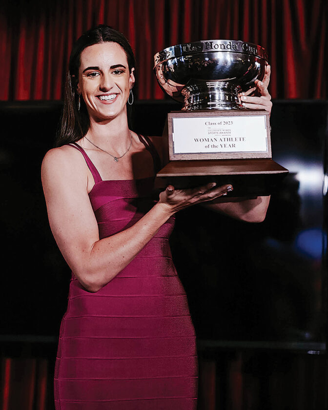 For the second year in a row, Caitlin Clark wins the Honda Cup as the best female collegiate athlete.