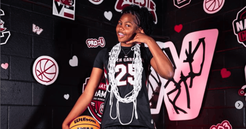 GOOD NEWS: Just in: 5-star prospect Ayla McDowell commits to Dawn Staley’s Gamecocks and…