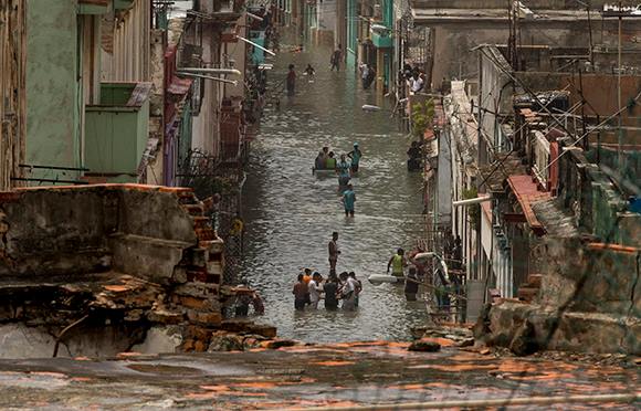 BREAKING NEWS: Hurricane Rafael Storms into the Gulf After Slamming Cuba, Collapsing Power Grid, and Also…