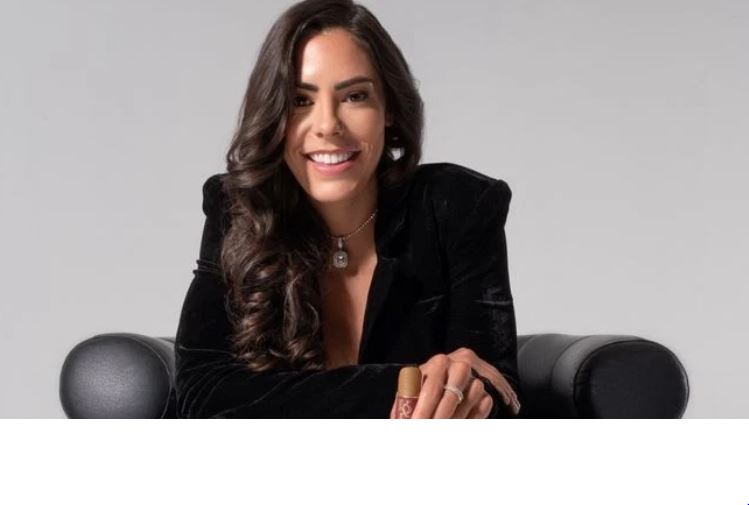JUST IN: At Eight Lounge, Aces star Kelsey Plum will introduce the Kingmakers cigar line…………..