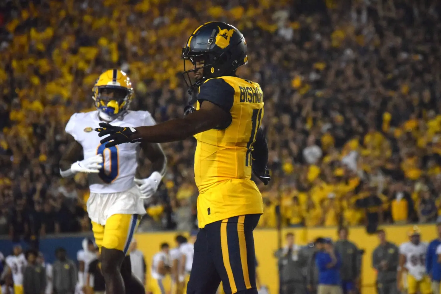 Unbelievable: Beanie Bishop Disrespects Pitt’s Logo, Adding Fuel to Backyard Brawl… See more
