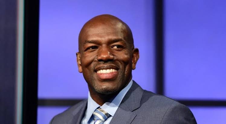 GOOD NEWS: Kentucky Wildcat Men’s Basketball are thrilled to welcome Tony Delk as the new General Manager! Fans can look forward to a new era of greatness as he sets his sights on winning…..See More below